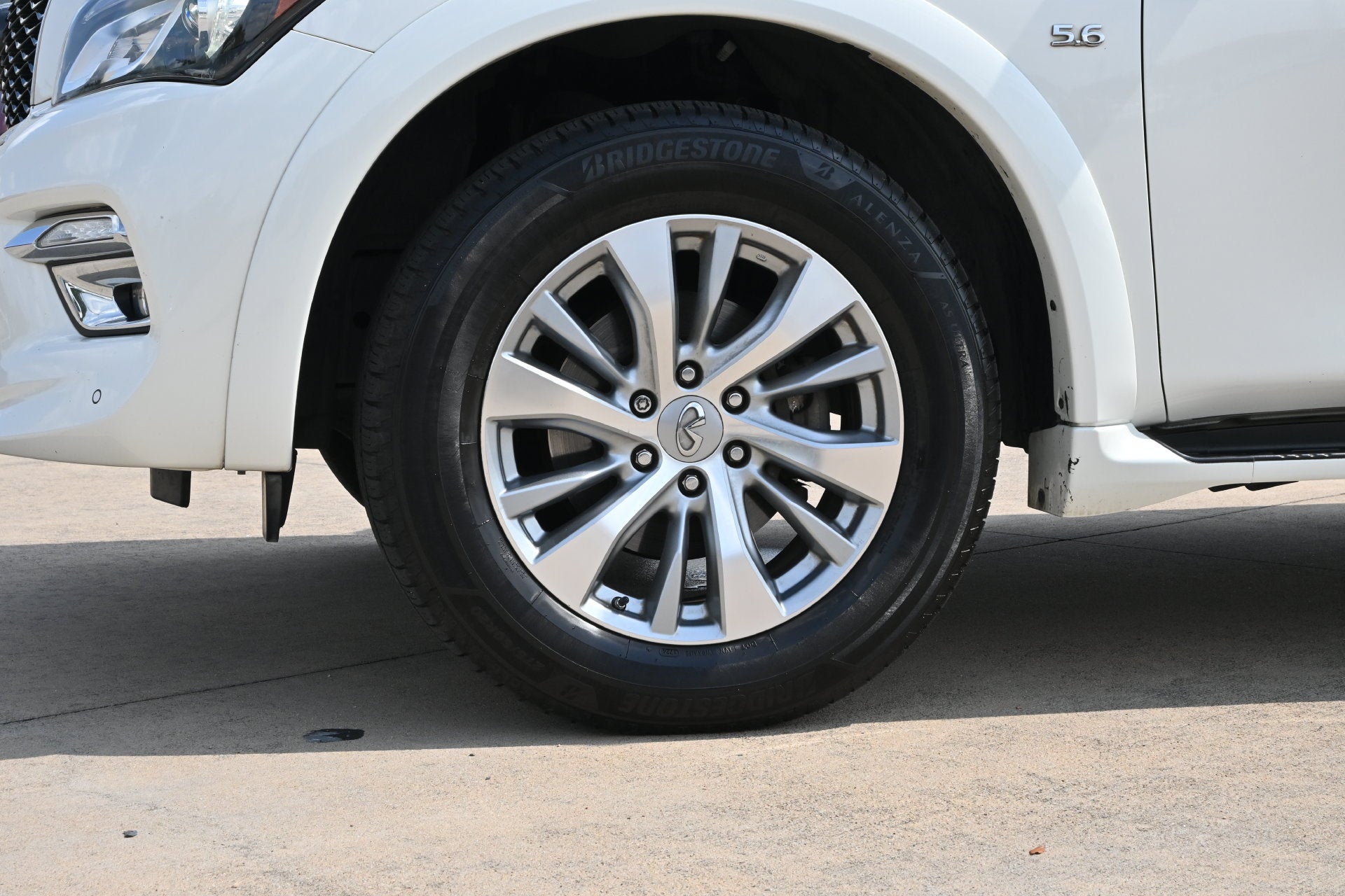 2017 INFINITI QX80 NA
