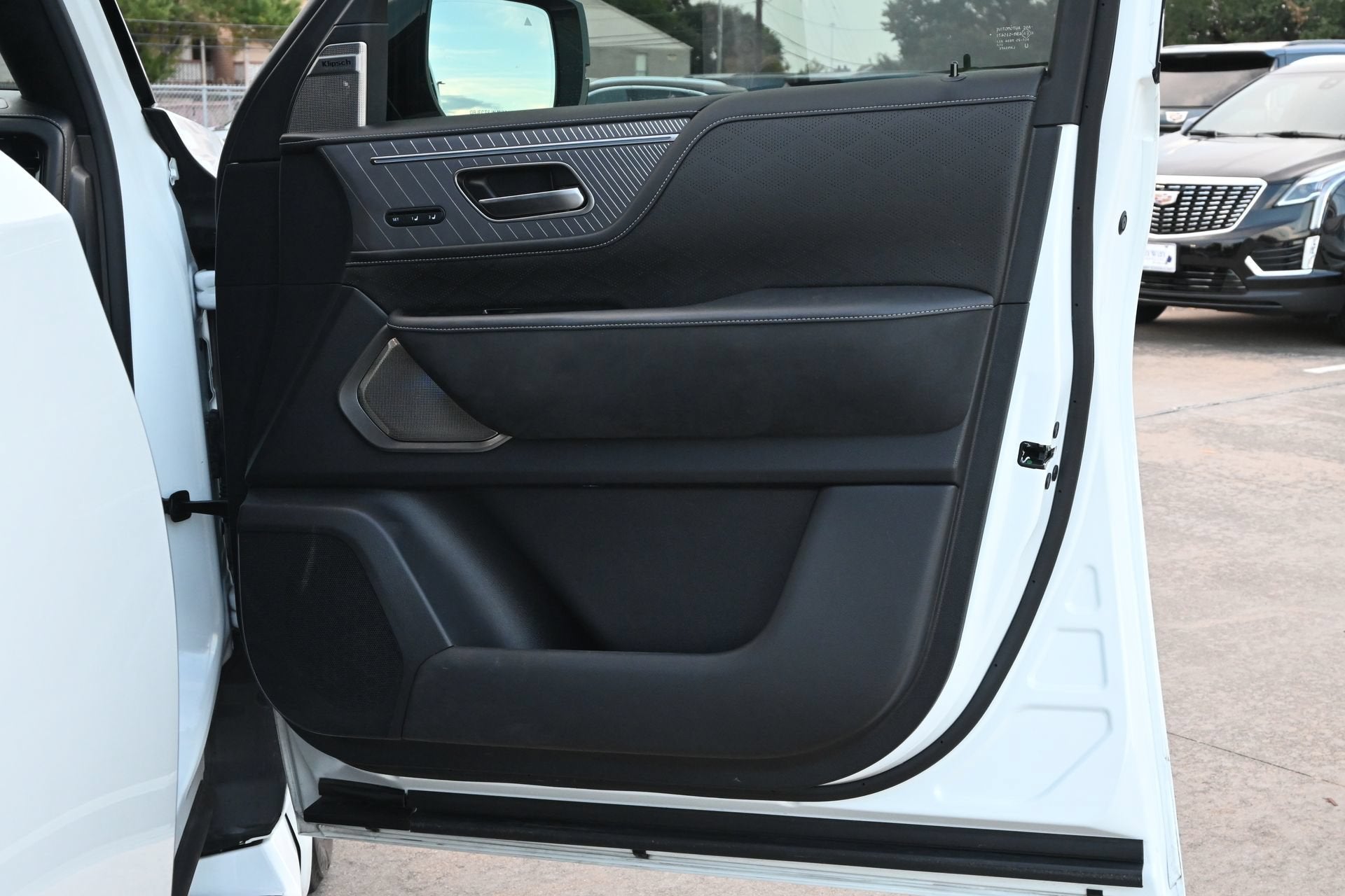 2025 INFINITI QX80 AUTOGRAPH