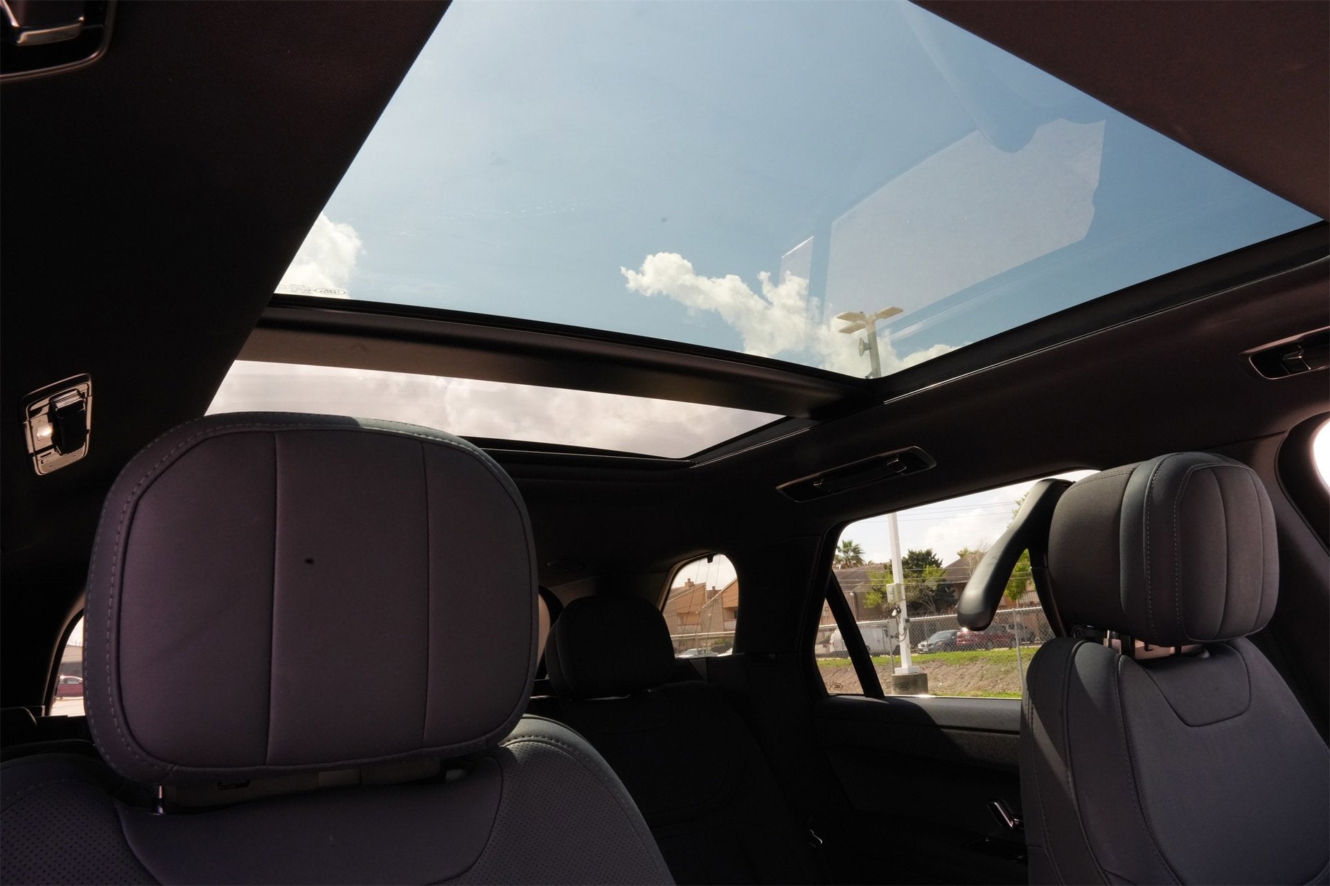 2024 Land Rover Range Rover Sport SE