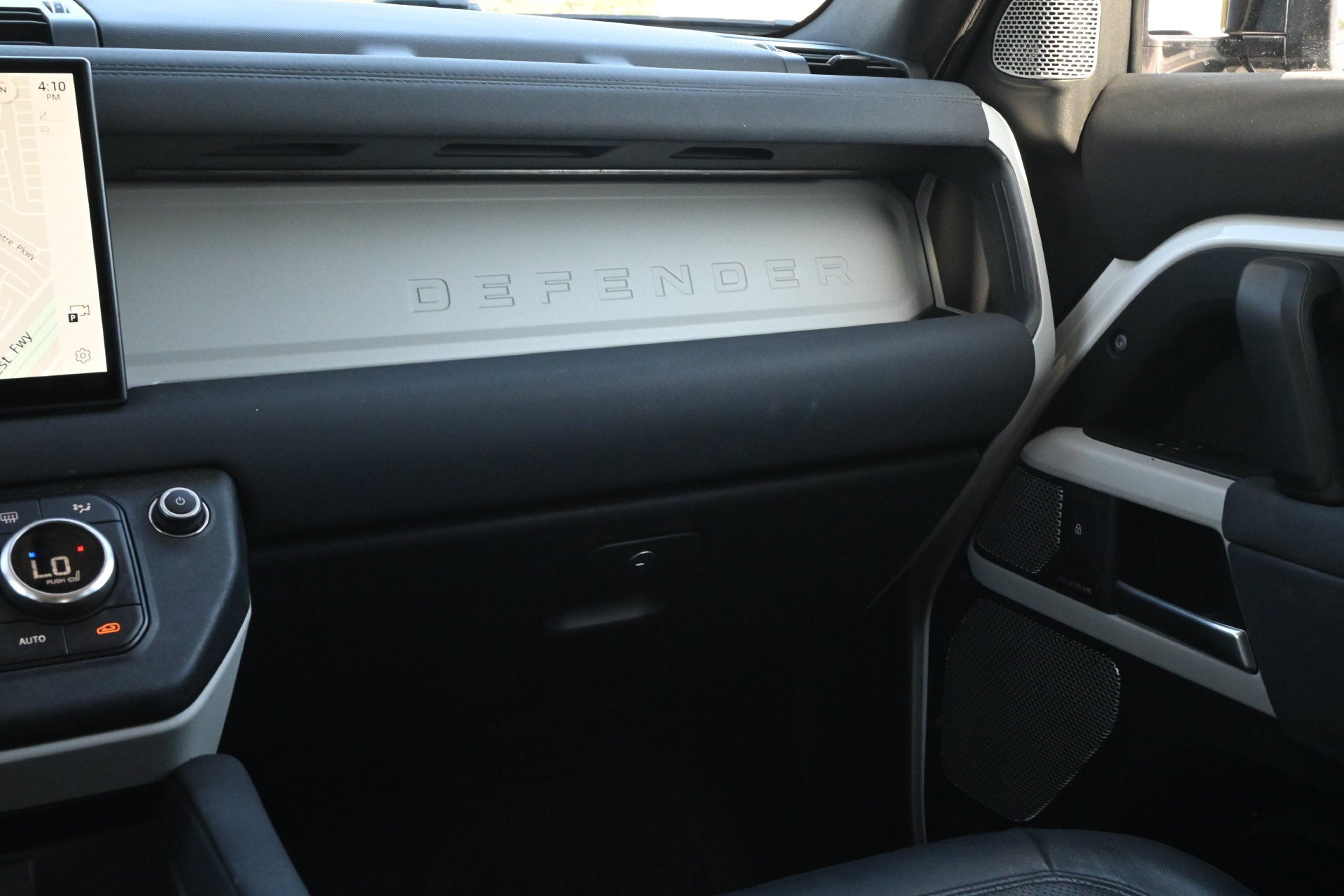 2023 Land Rover Defender S