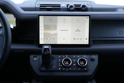 2025 Land Rover Defender X