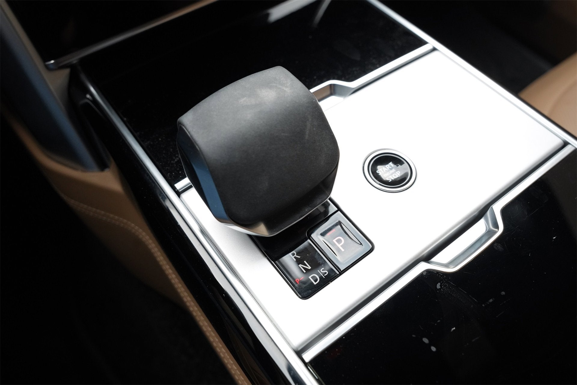 2025 Land Rover Range Rover Autobiography