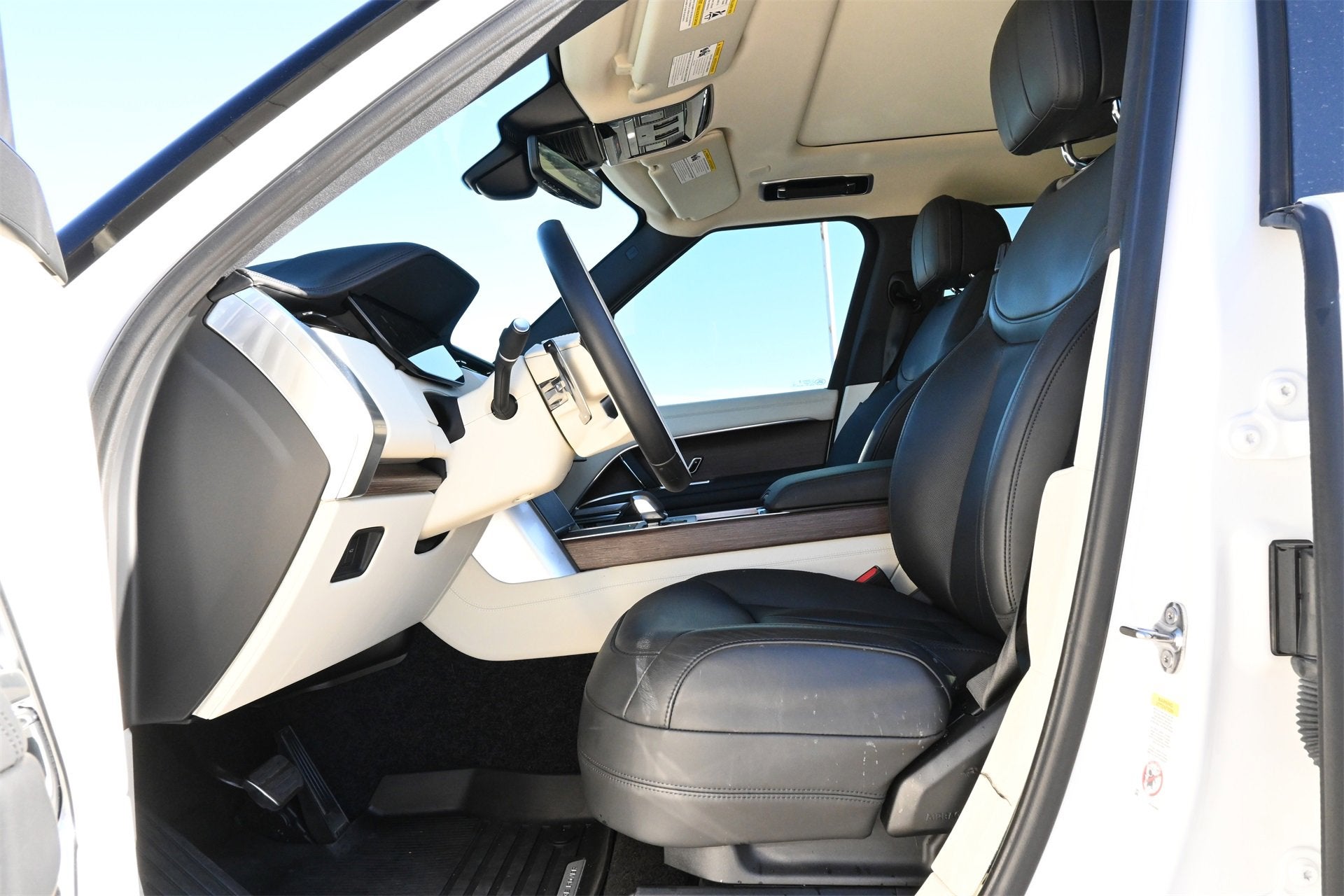 2024 Land Rover Range Rover SE