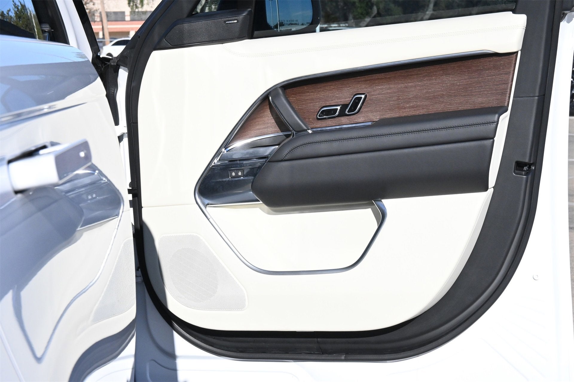 2024 Land Rover Range Rover SE