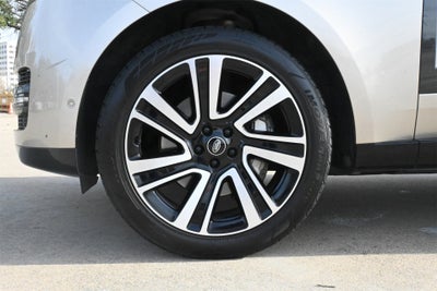 2023 Land Rover Range Rover SE