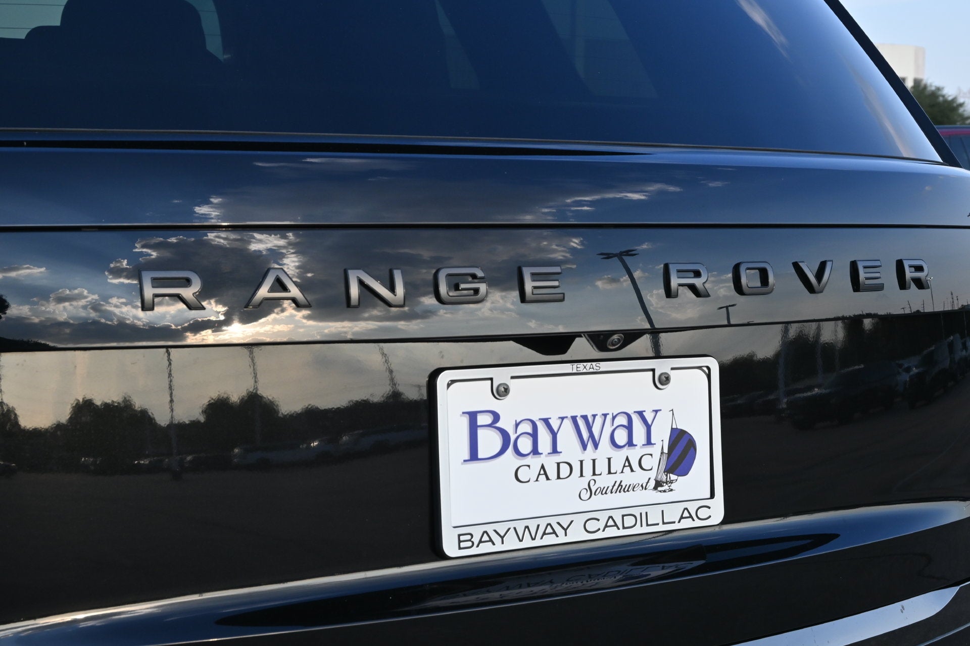2023 Land Rover Range Rover SV