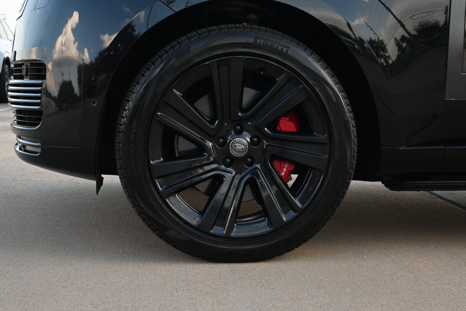 2023 Land Rover Range Rover SV