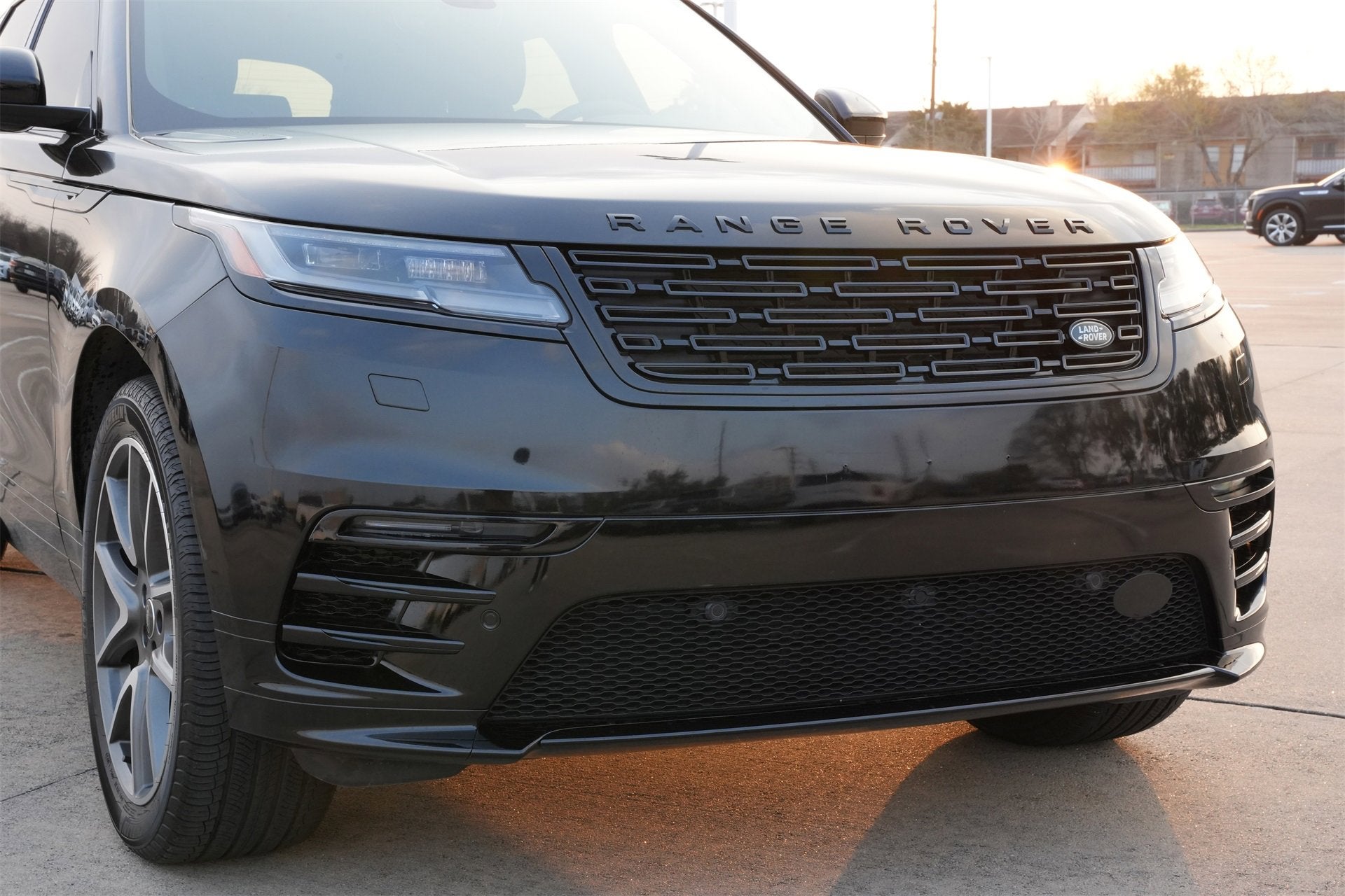 2024 Land Rover Range Rover Velar Dynamic SE