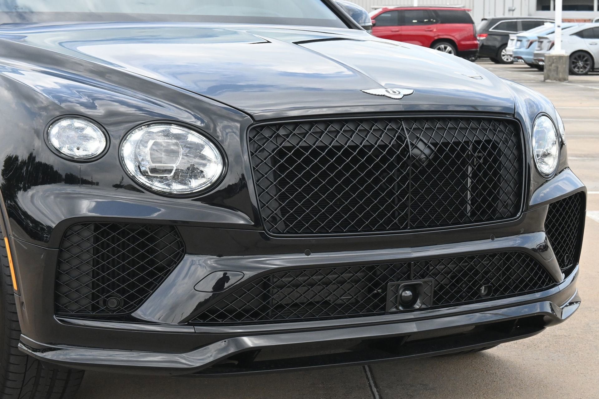 2024 Bentley Bentayga V8