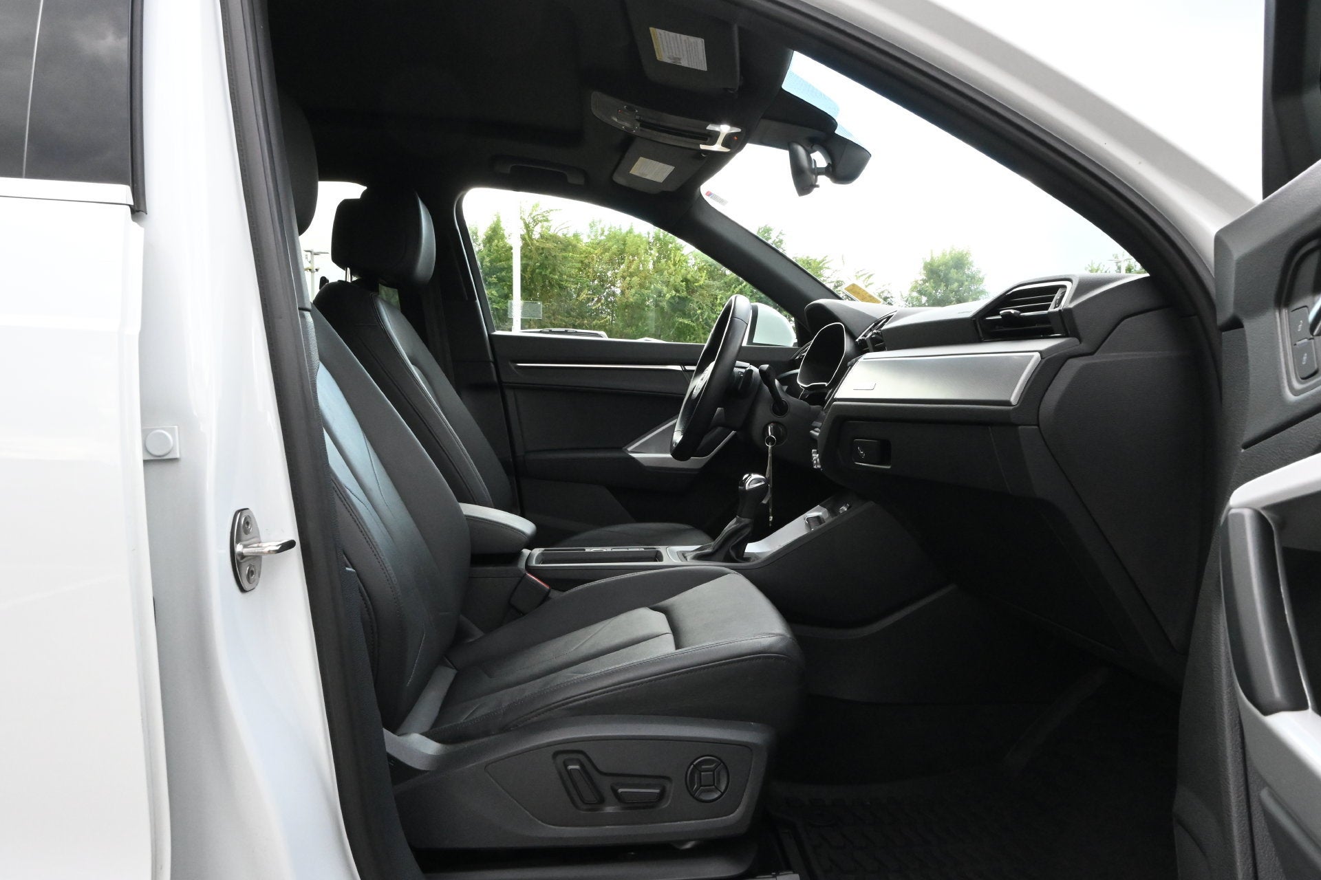 2022 Audi Q3 S line Premium