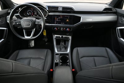 2022 Audi Q3 S line Premium