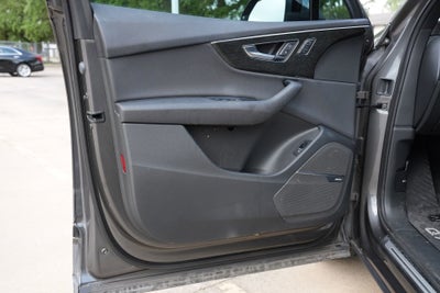 2020 Audi Q7 Premium Plus