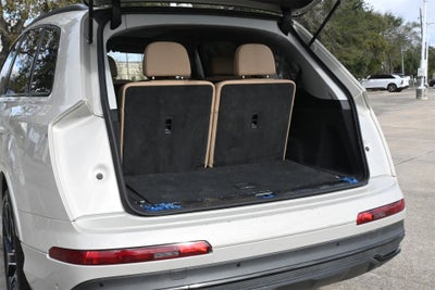 2021 Audi Q7 Prestige