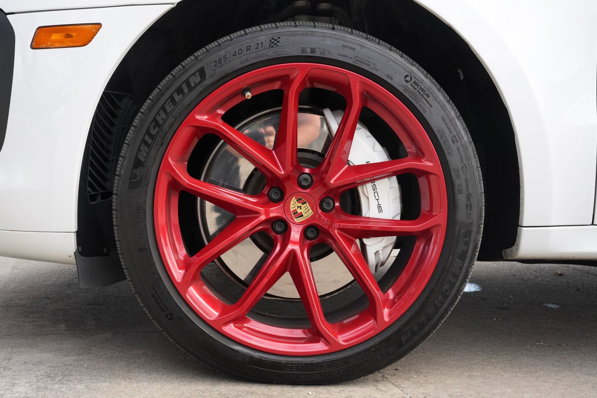 2024 Porsche Macan GTS