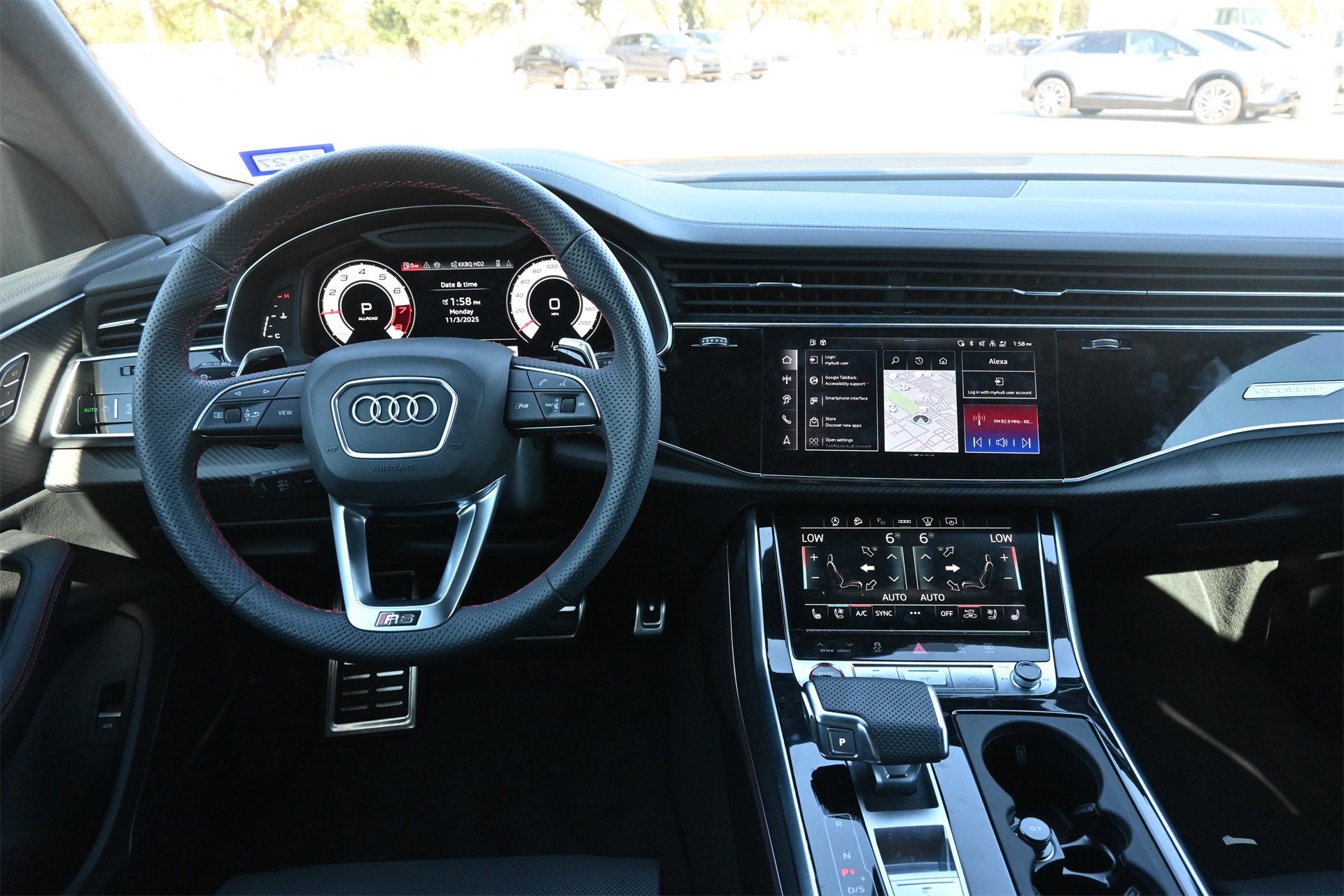 2025 Audi RS Q8 performance