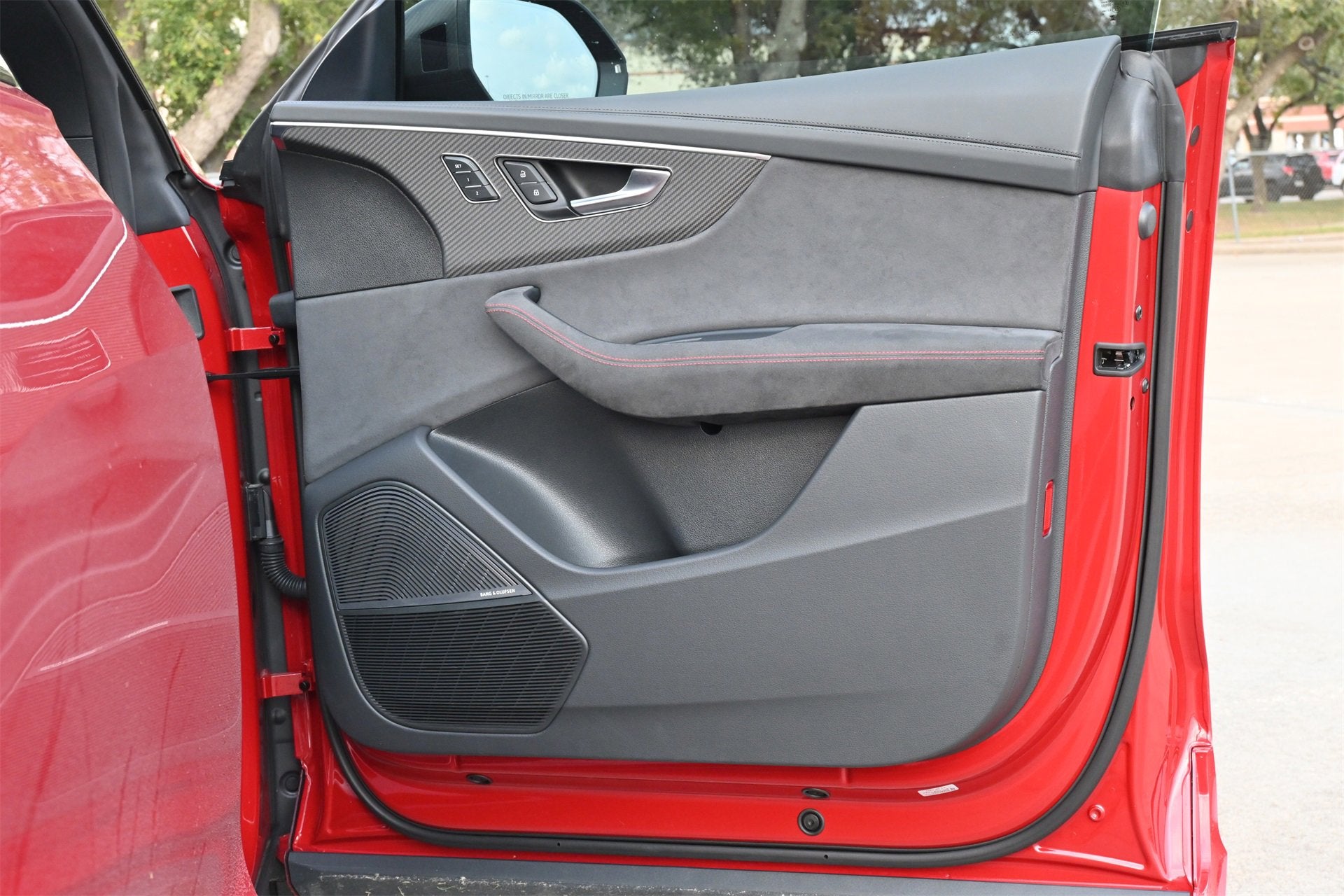 2025 Audi RS Q8 performance