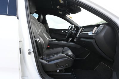 2021 Volvo XC60 R-Design