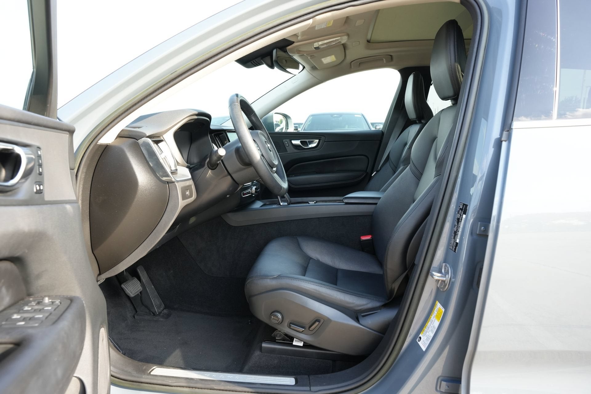 2023 Volvo XC60 Core