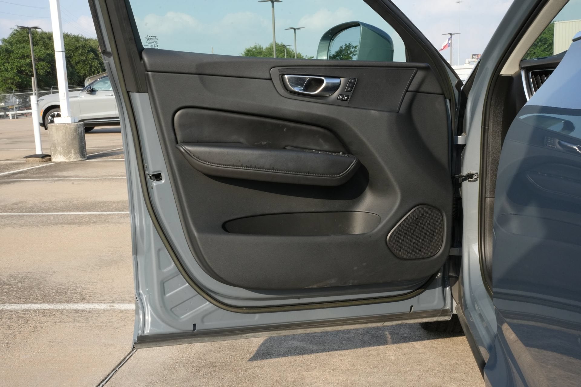 2023 Volvo XC60 Core