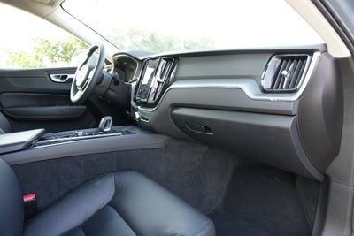 2023 Volvo XC60 Core