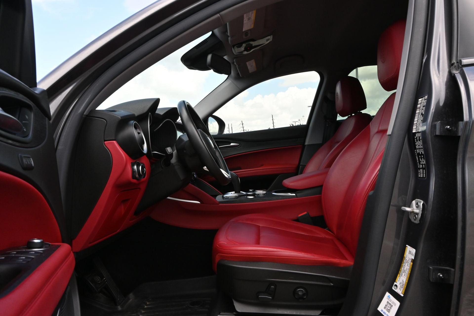 2021 Alfa Romeo Stelvio BASE