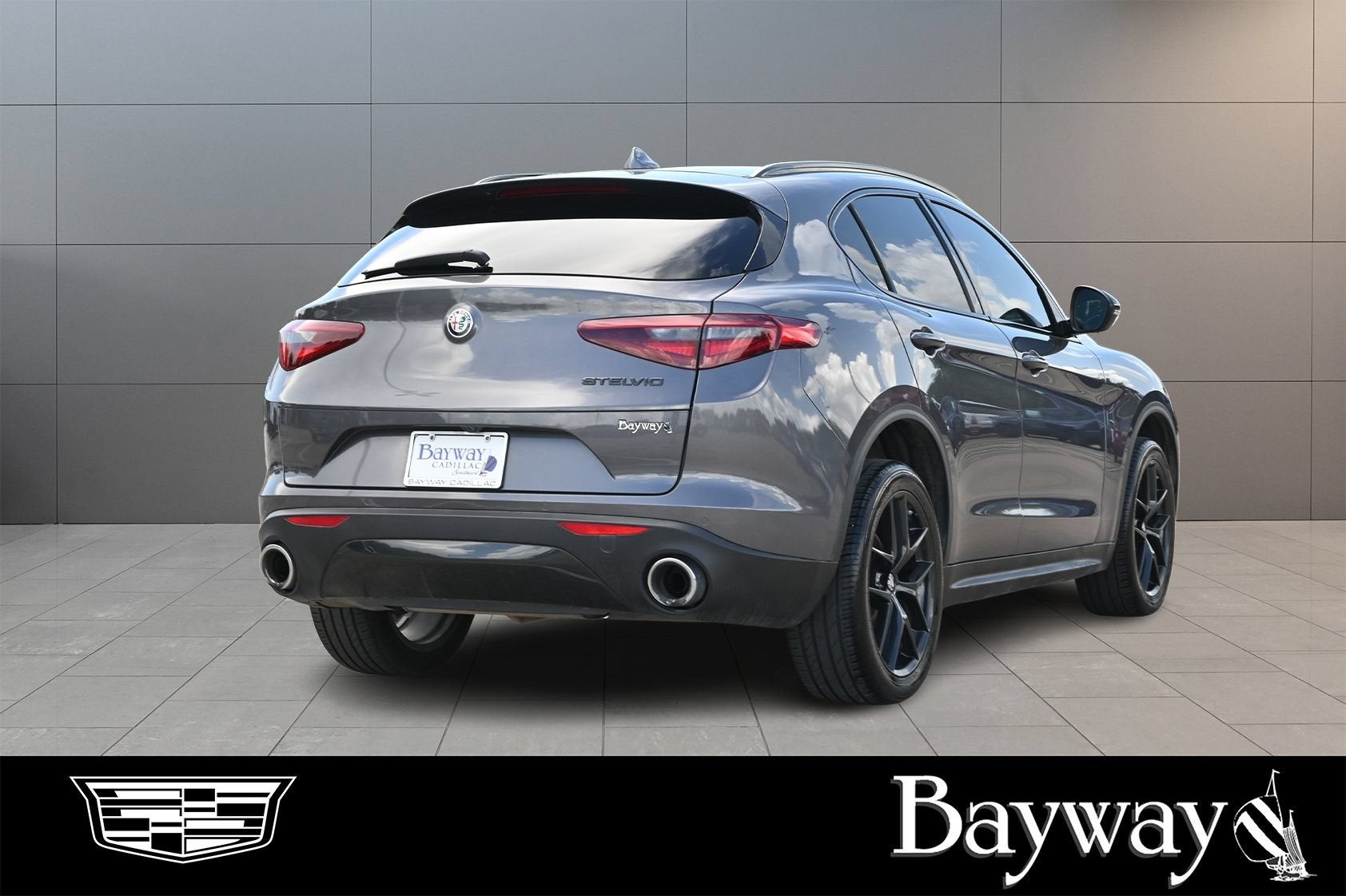 2021 Alfa Romeo Stelvio BASE