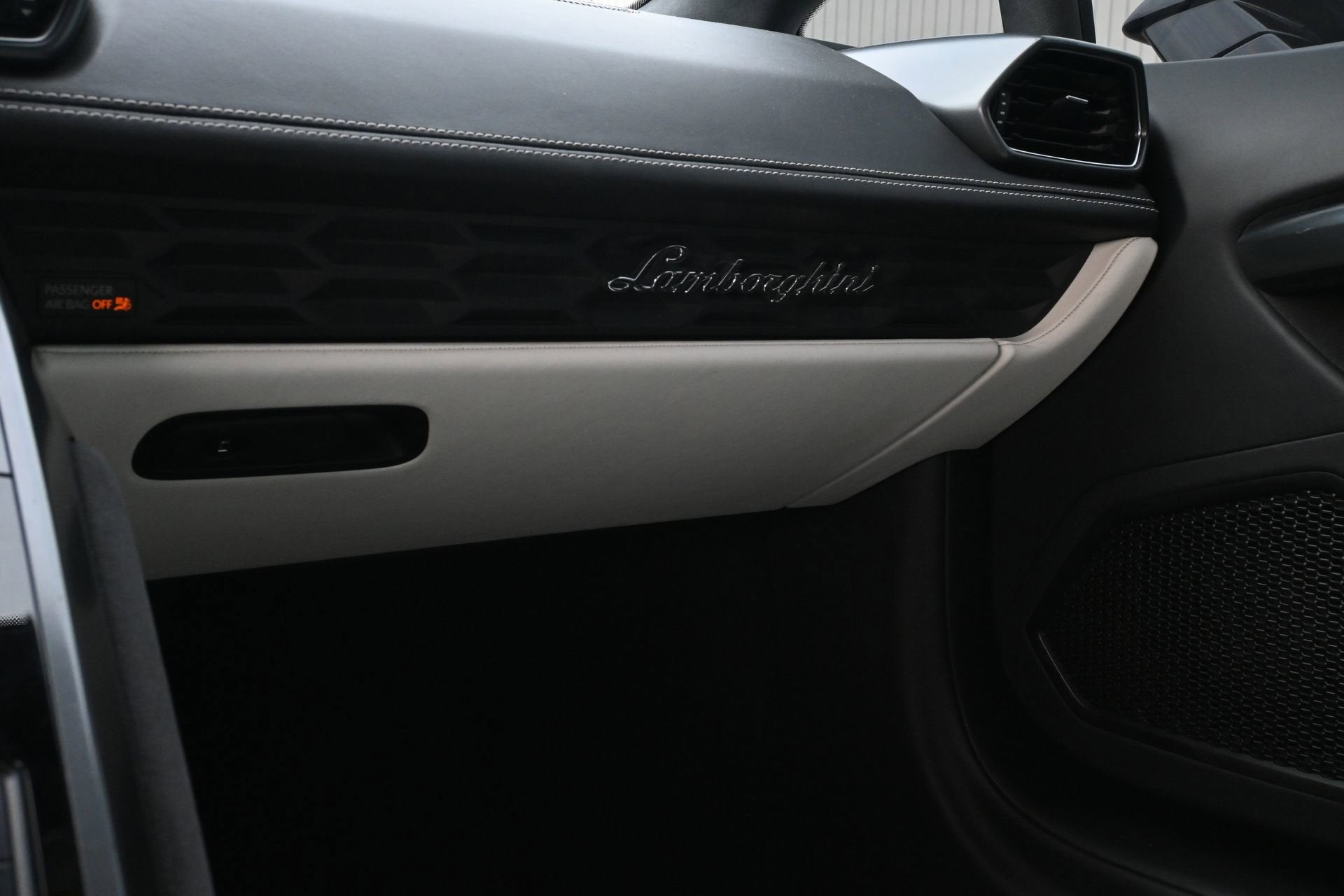 2015 Lamborghini Huracan LP6104