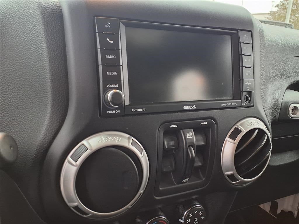 2017 Jeep Wrangler Unlimited Unlimited Sahara 4X4 MAX TRAILER TOW PKG