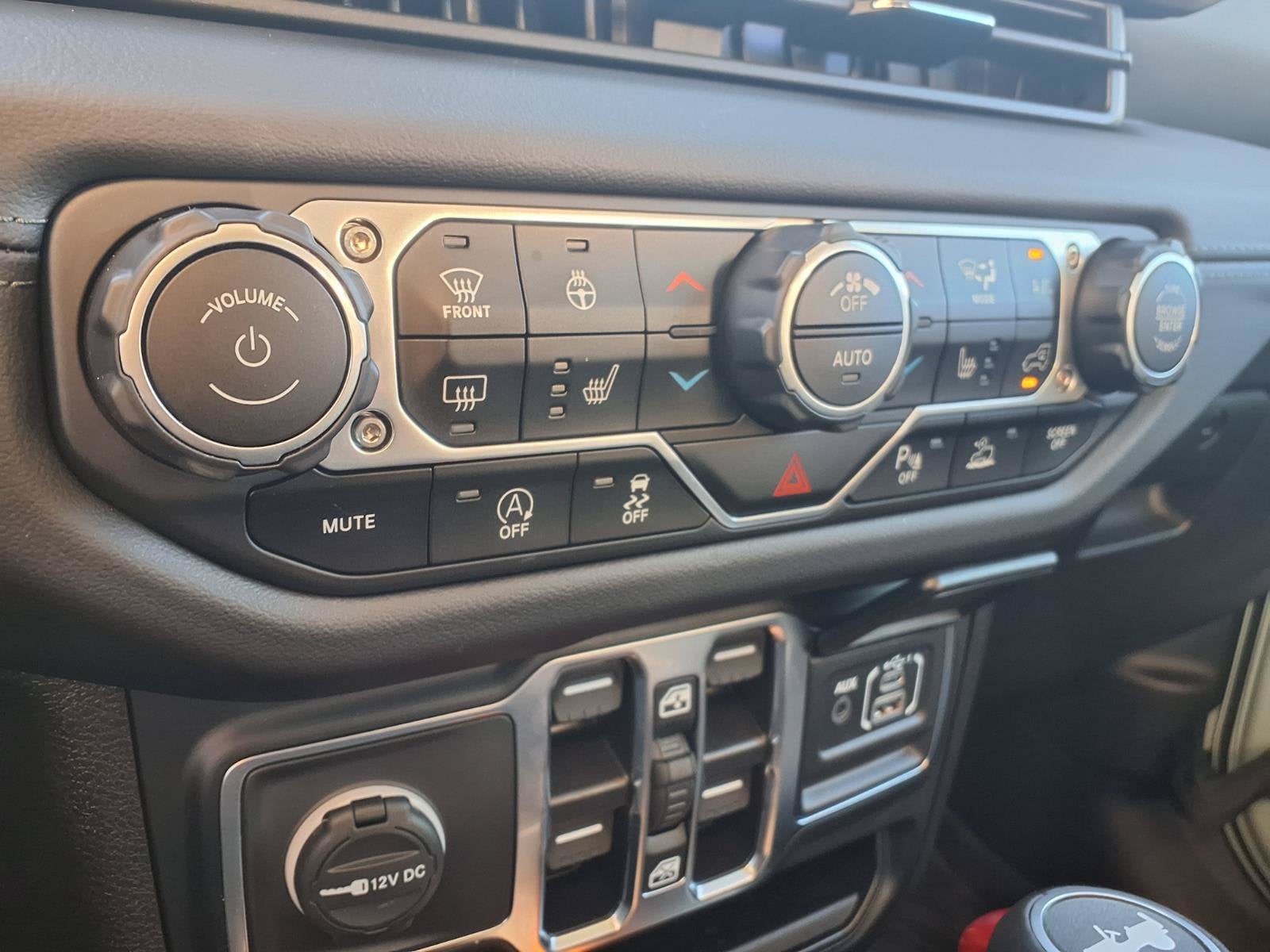 2024 Jeep Wrangler Sahara 4X4