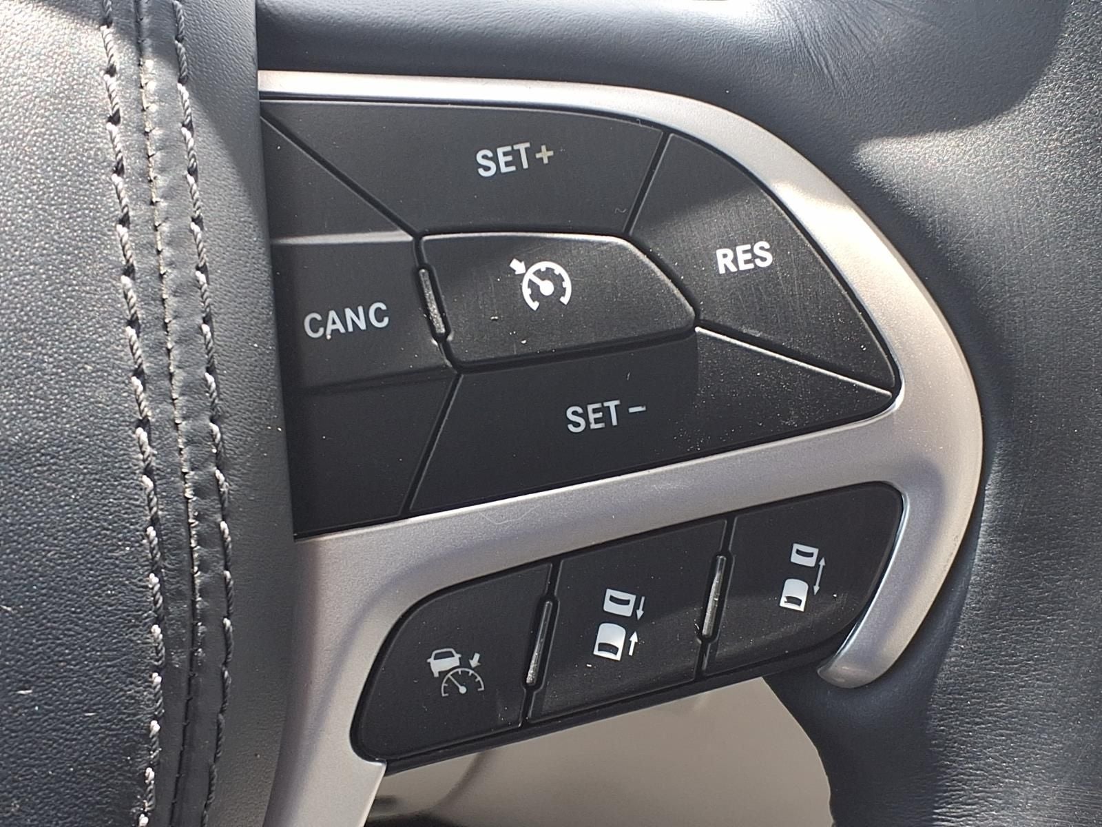 2018 Jeep Grand Cherokee Summit 4X4 PLATINUM SERIES
