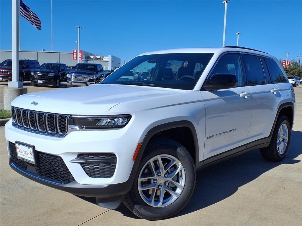 2025 Jeep Grand Cherokee Laredo
