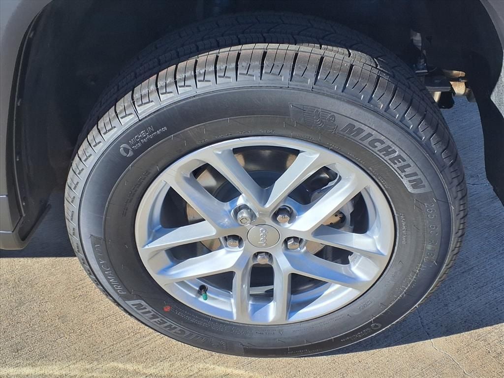 2026 Jeep Grand Cherokee Laredo