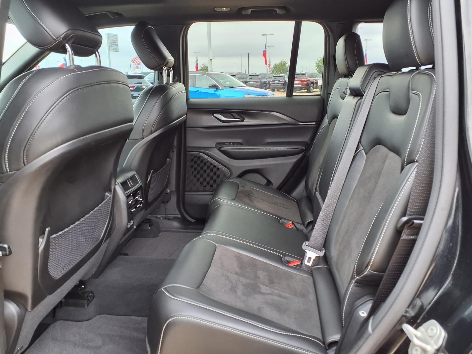 2023 Jeep Grand Cherokee Altitude W/SUNROOF