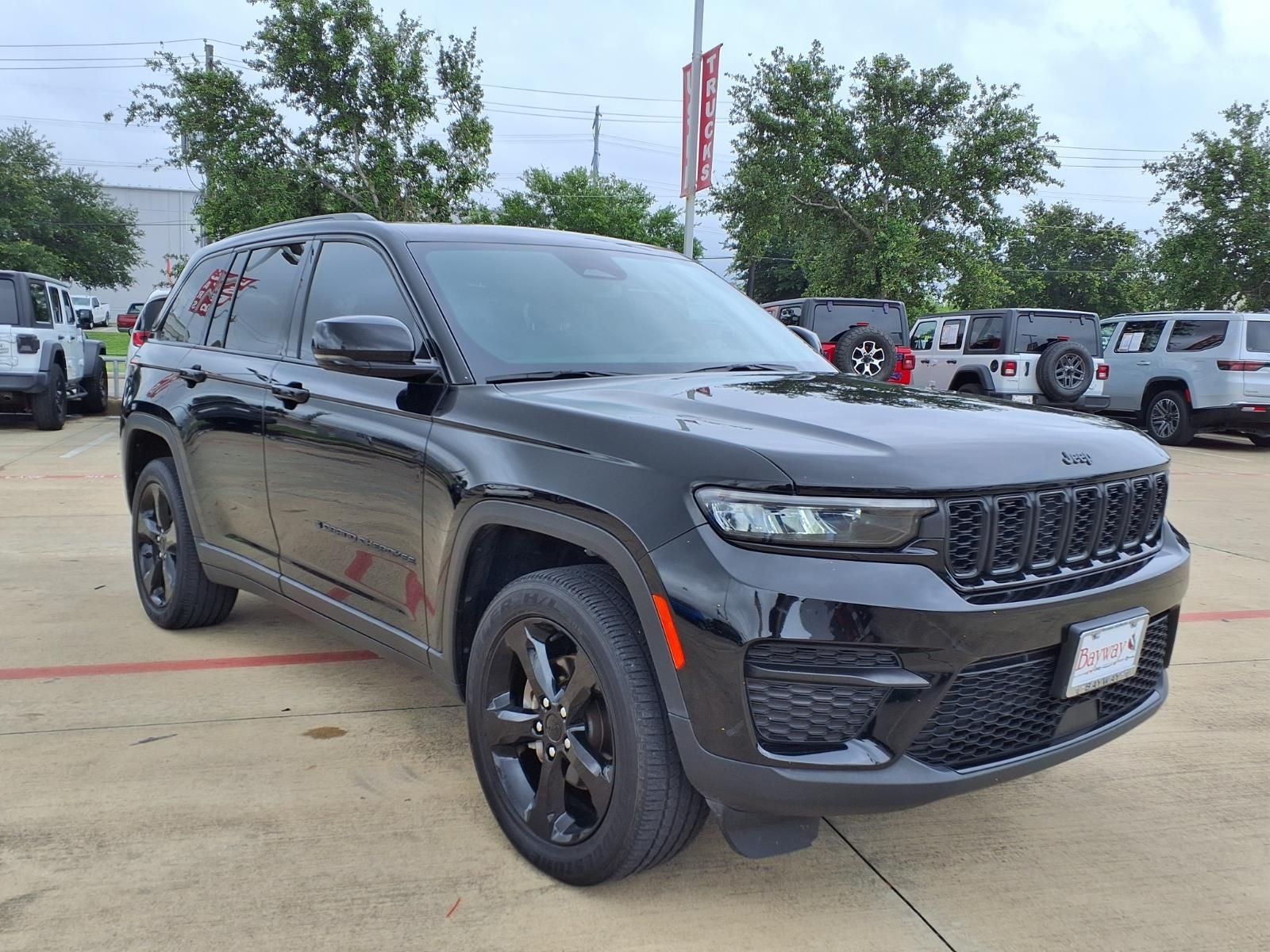 2023 Jeep Grand Cherokee Altitude W/SUNROOF