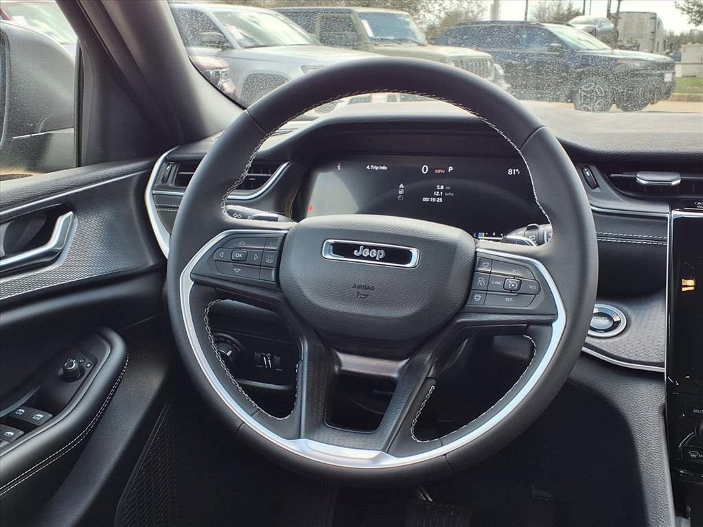 2026 Jeep Grand Cherokee Laredo