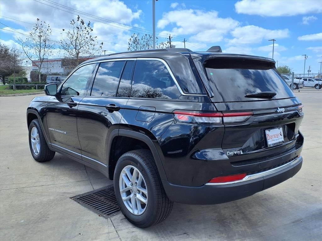 2026 Jeep Grand Cherokee Laredo