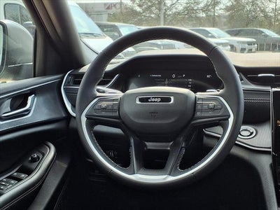 2026 Jeep Grand Cherokee Laredo