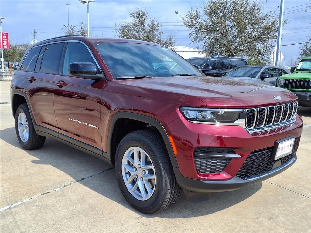 2026 Jeep Grand Cherokee Laredo