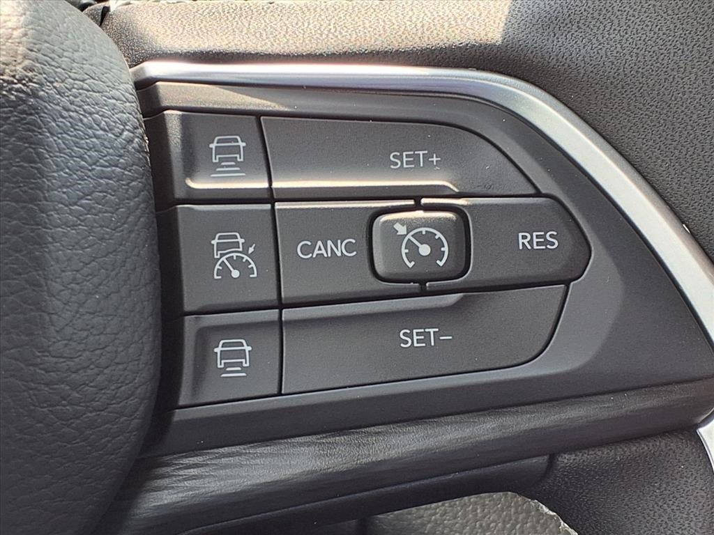 2026 Jeep Grand Cherokee Laredo