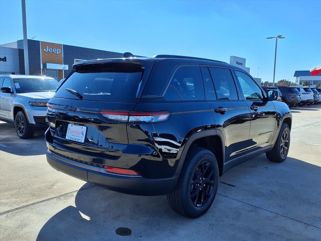 2026 Jeep Grand Cherokee Laredo