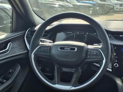 2026 Jeep Grand Cherokee Laredo