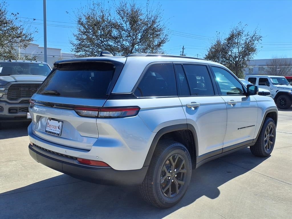 2026 Jeep Grand Cherokee Laredo