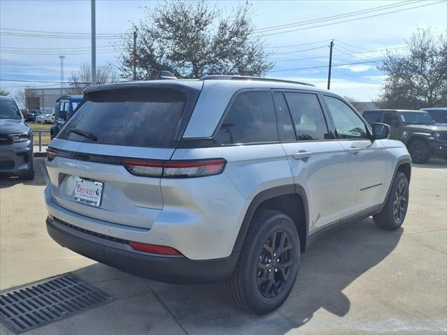 2026 Jeep Grand Cherokee Laredo