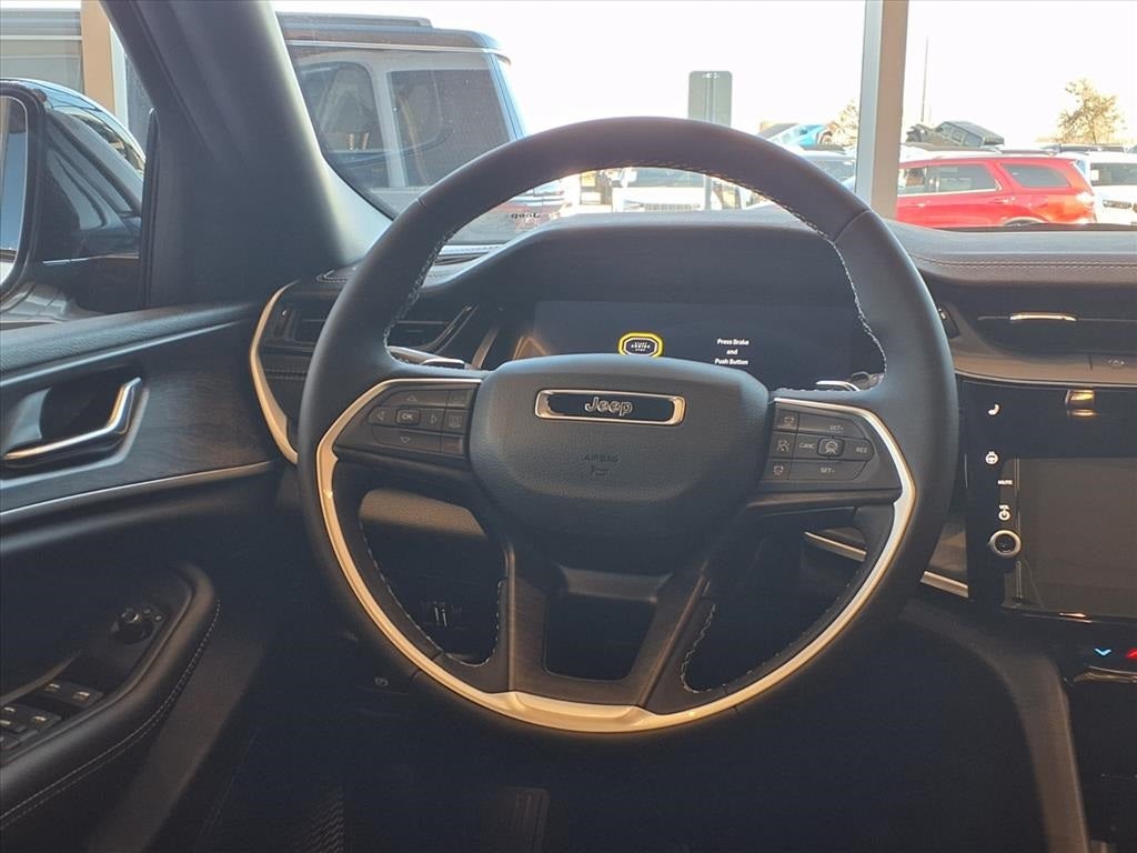 2026 Jeep Grand Cherokee Laredo