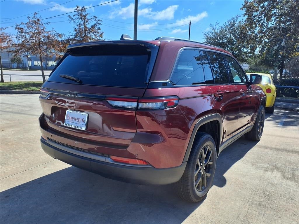 2026 Jeep Grand Cherokee Laredo