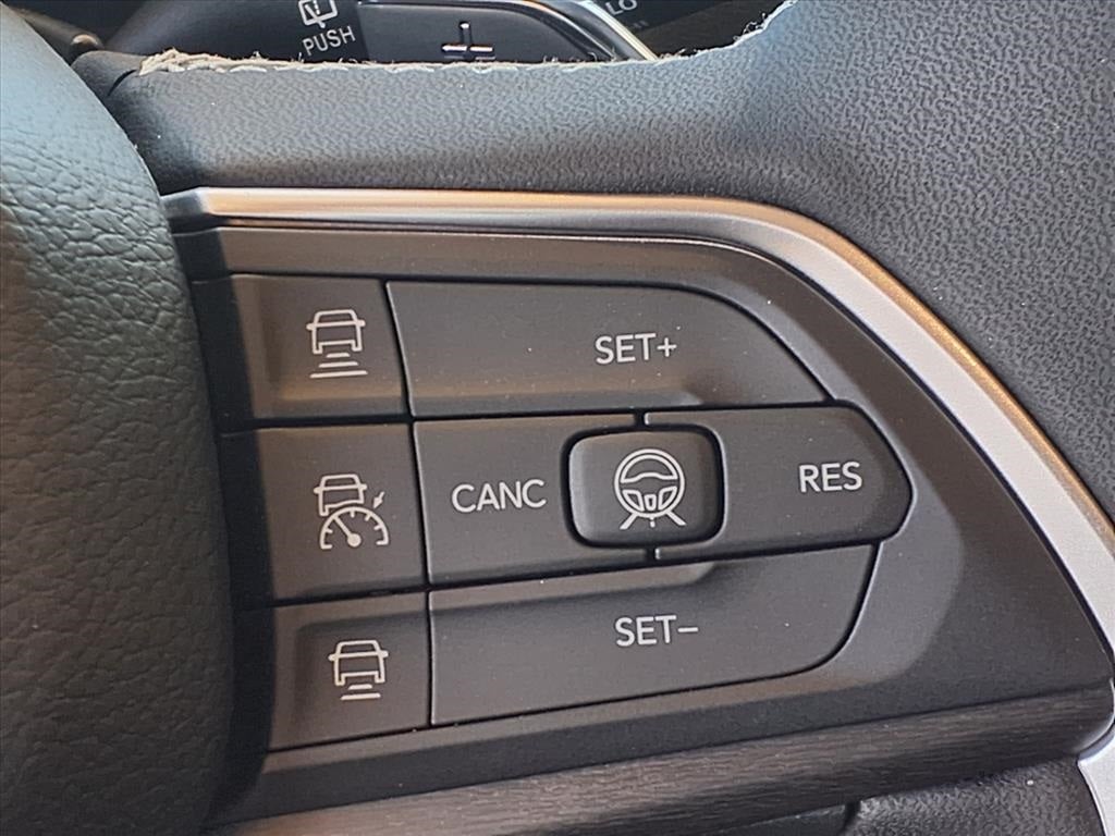 2026 Jeep Grand Cherokee Laredo