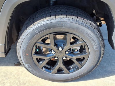 2026 Jeep Grand Cherokee Laredo