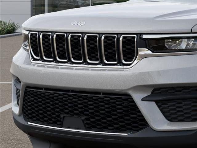 2026 Jeep Grand Cherokee Laredo