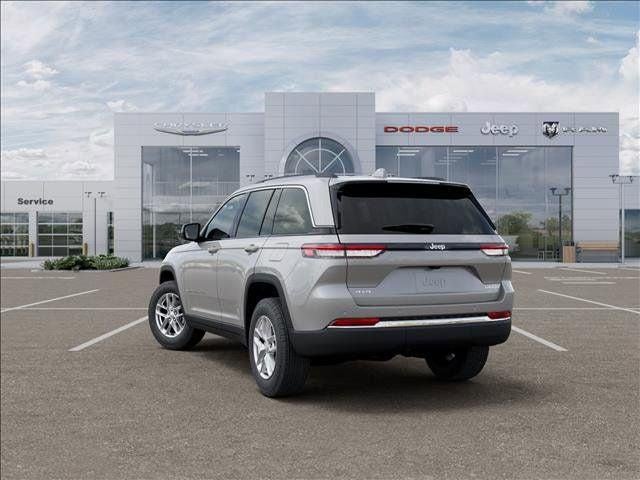2026 Jeep Grand Cherokee Laredo
