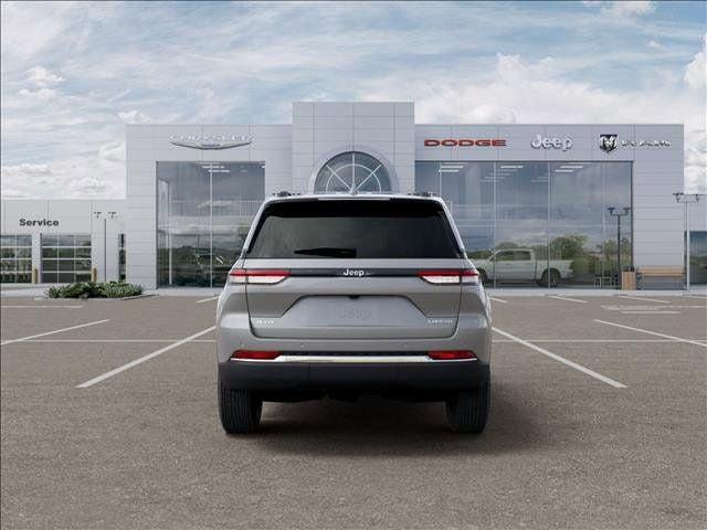2026 Jeep Grand Cherokee Laredo